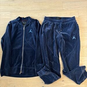 Jordan Men’s Navy Blue Velour Tracksuit Set Size Medium